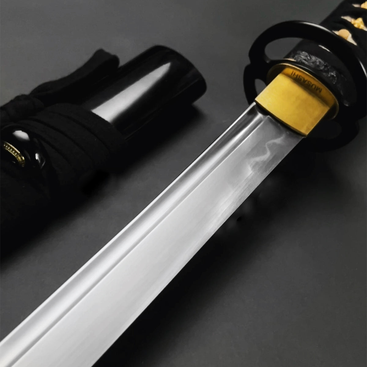 Musashi "Infinity Ring" Black Katana 1.
