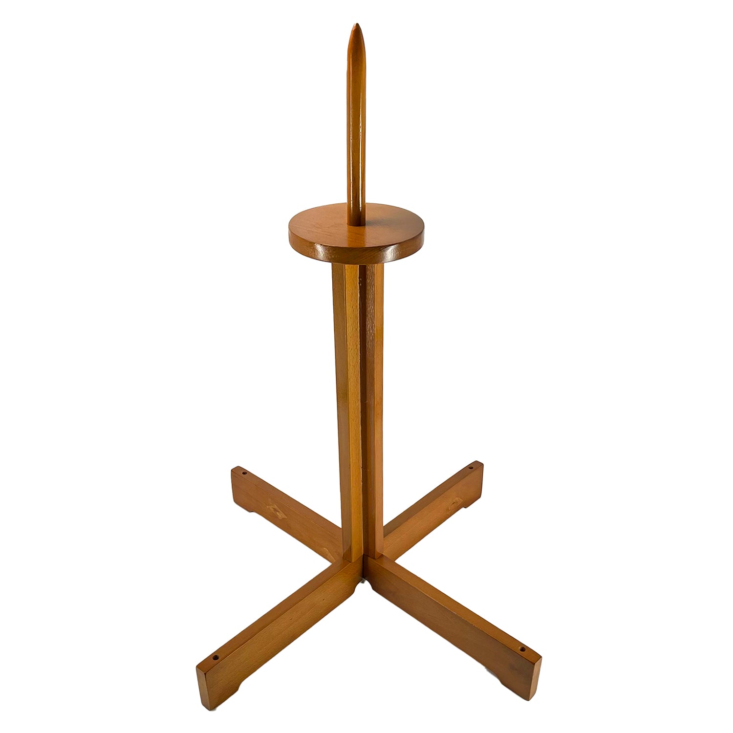 35" Wood Kando cutting stand.